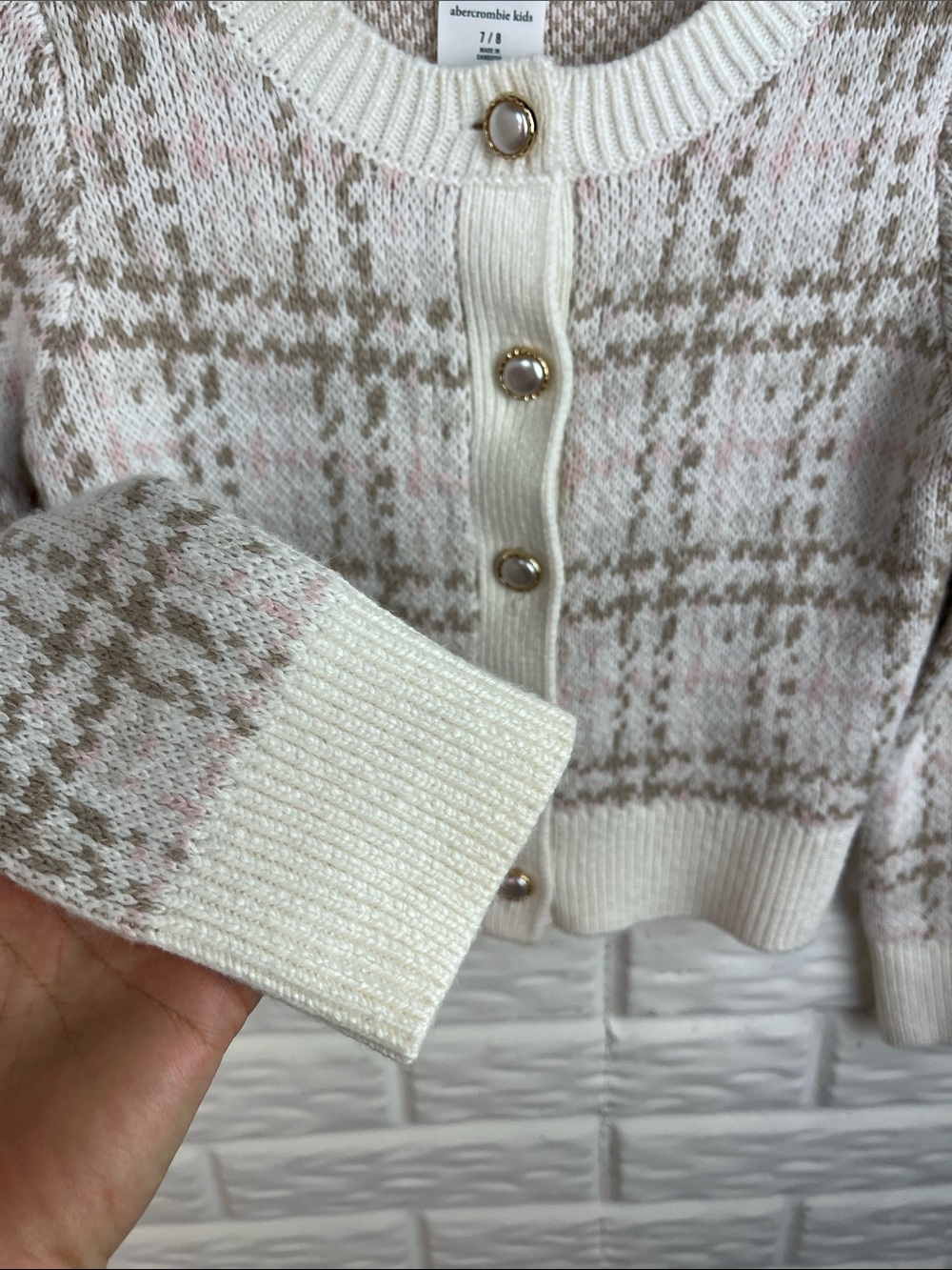 ABERCROMBIE KIDS CARDIGAN PEARL AND GOLD BUTTONS TAN PINK CREAM GIRLS SZ 7/8 - Picture 5 of 13